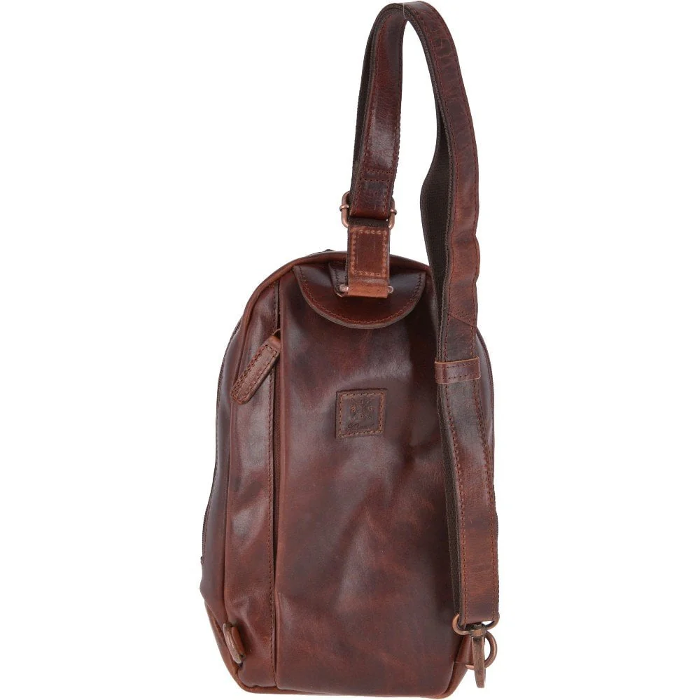 Highbury Perry Leather Sling Bag - Image 3