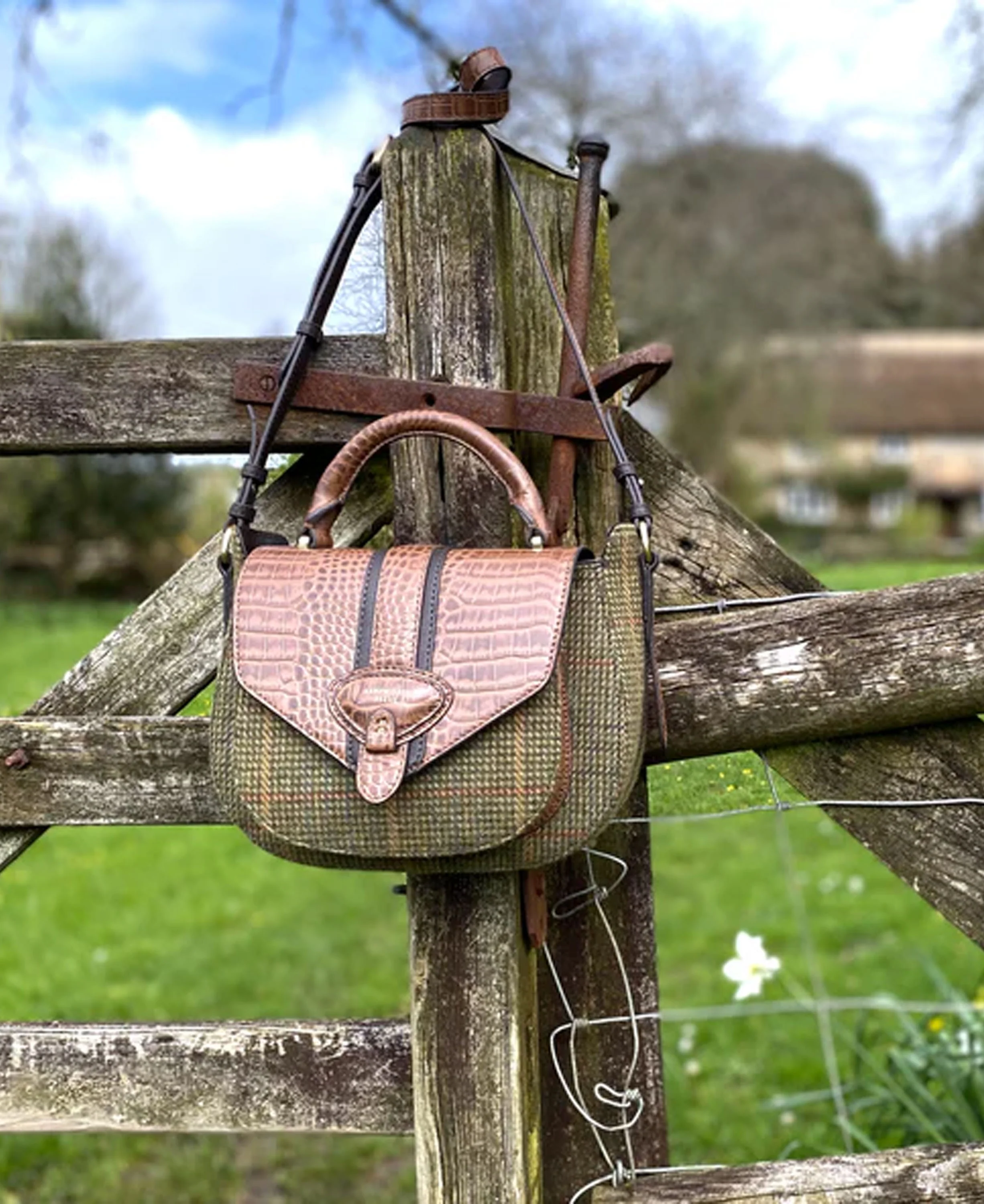 Belton Saddle Bag - Beaters Tweed & Croc - Image 2