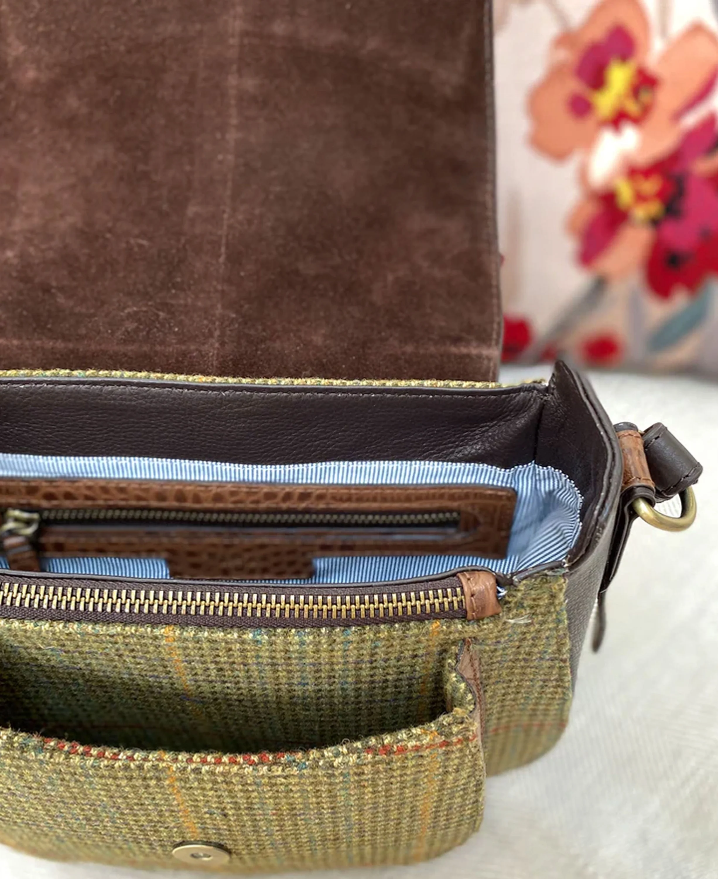 Belton Saddle Bag - Beaters Tweed & Croc - Image 5